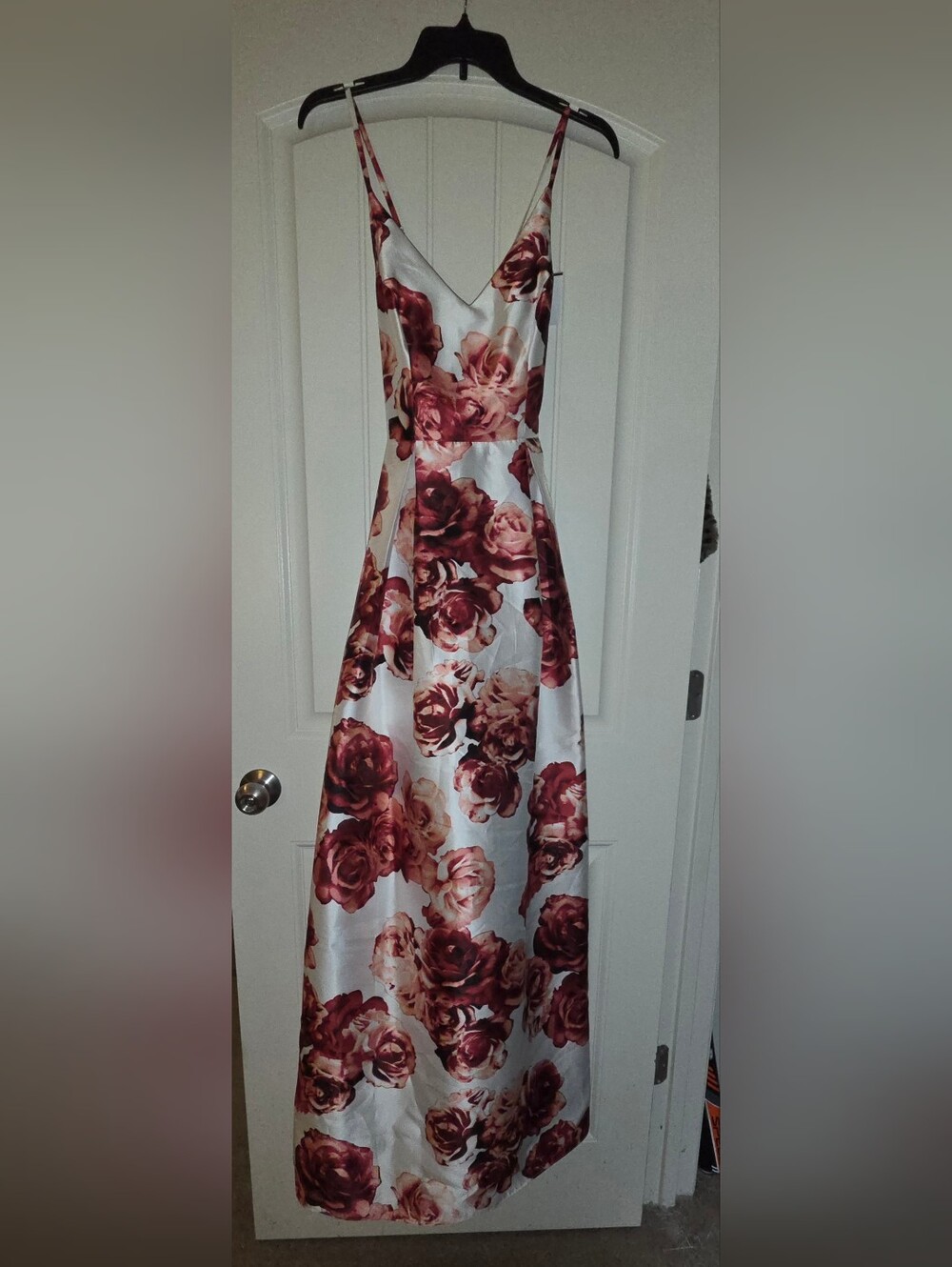 Windsor Floral Satin Formal Gown in Burgundy &  Cream Size 5 NWT